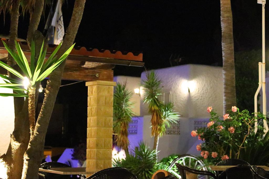 Villa Columbus Family Boutique Hotel Peguera Exterior photo
