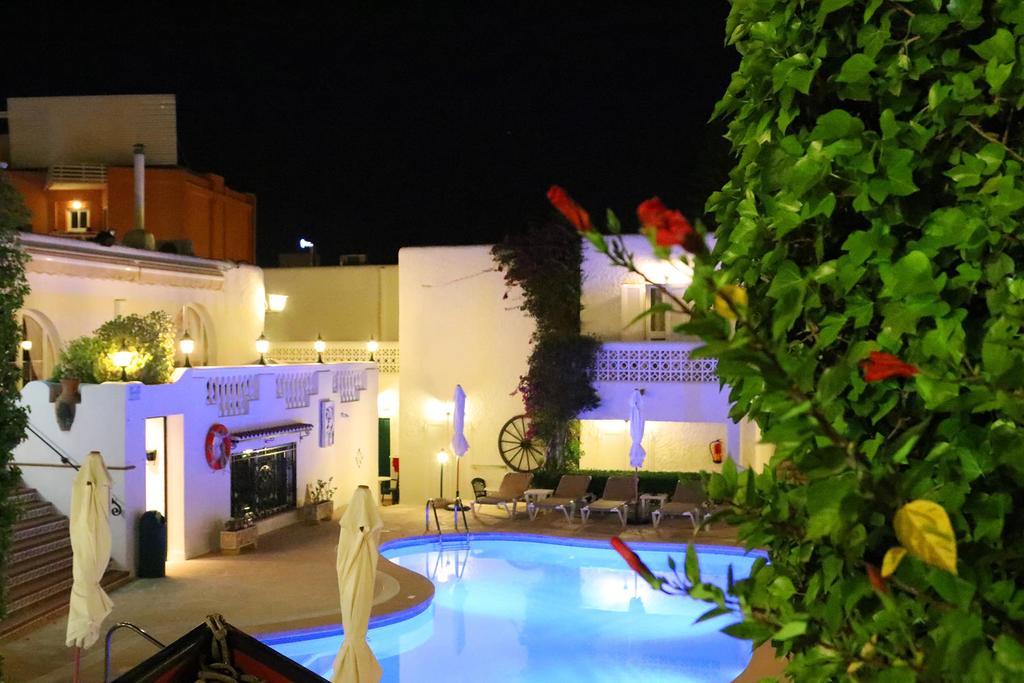 Villa Columbus Family Boutique Hotel Peguera Exterior photo