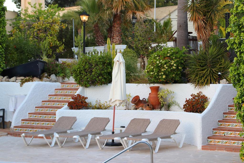 Villa Columbus Family Boutique Hotel Peguera Exterior photo