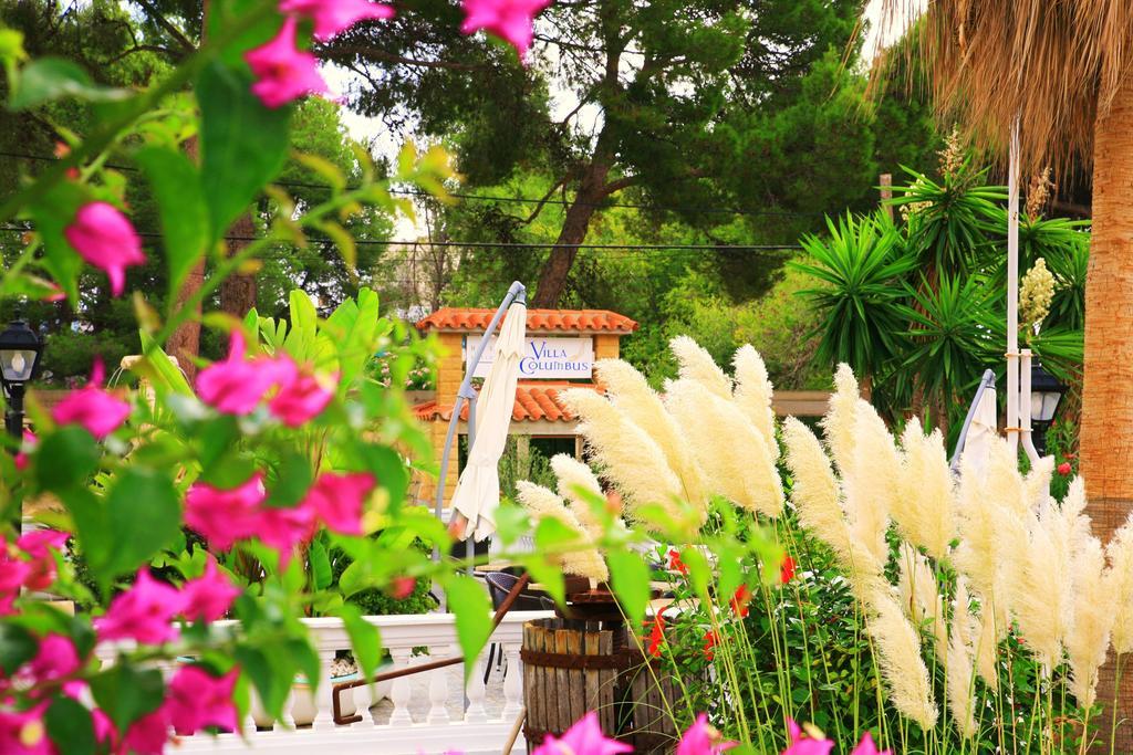 Villa Columbus Family Boutique Hotel Peguera Exterior photo